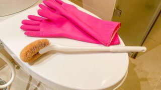 ガンコな汚れ トイレの壁についたガンコな黄ばみ汚れの落とし方 掃除術 茂木和哉のブログ 公式